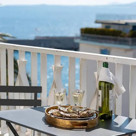 Port Au Calme, Mer Et Coquillages *