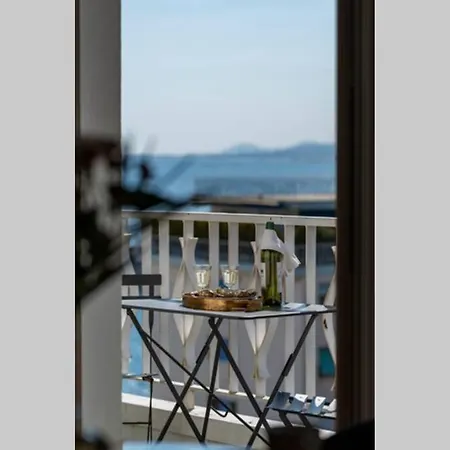 Port Au Calme, Mer Et Coquillages Daire